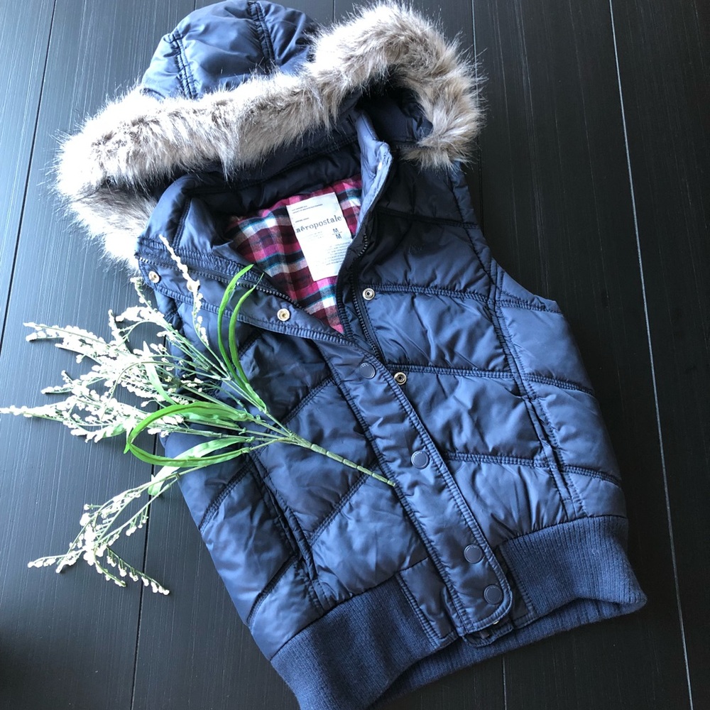 Aeropostale Navy Blue Puffer Vest M